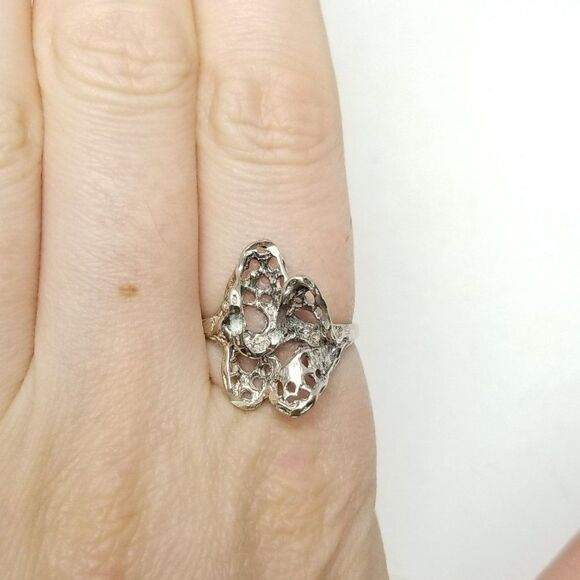 Vintage Sterling Silver Abstract Wavy Filigree Design Ring, Size 6 1/2 Band - Picture 10 of 10